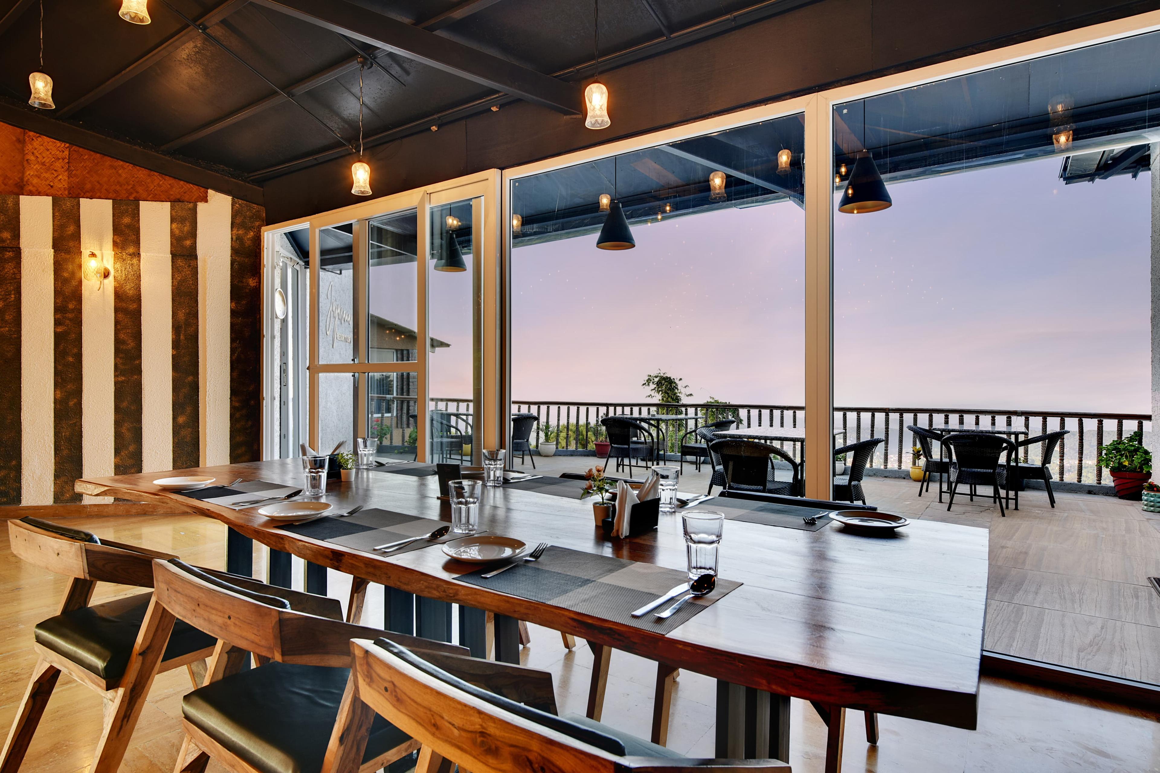 Curated Dining Moments