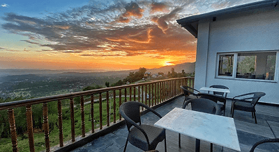 Bar lounge at Jujurana Resort